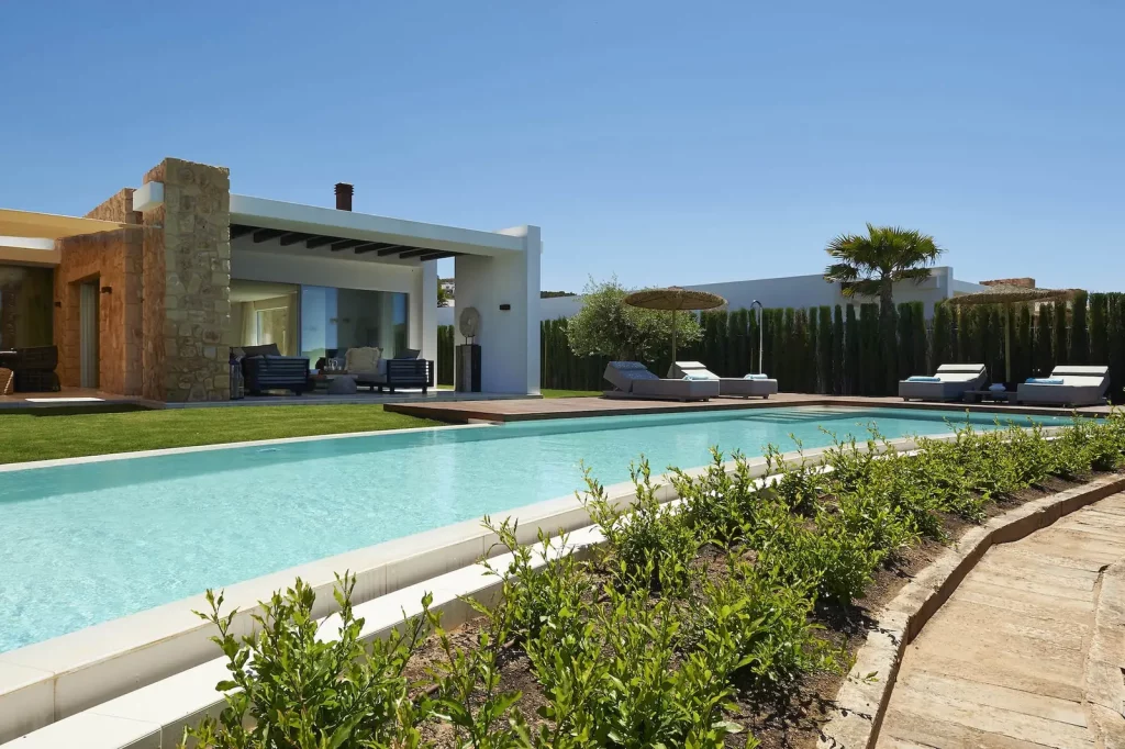 Private garden and pool at Villa Luta in secure community Cala Conta