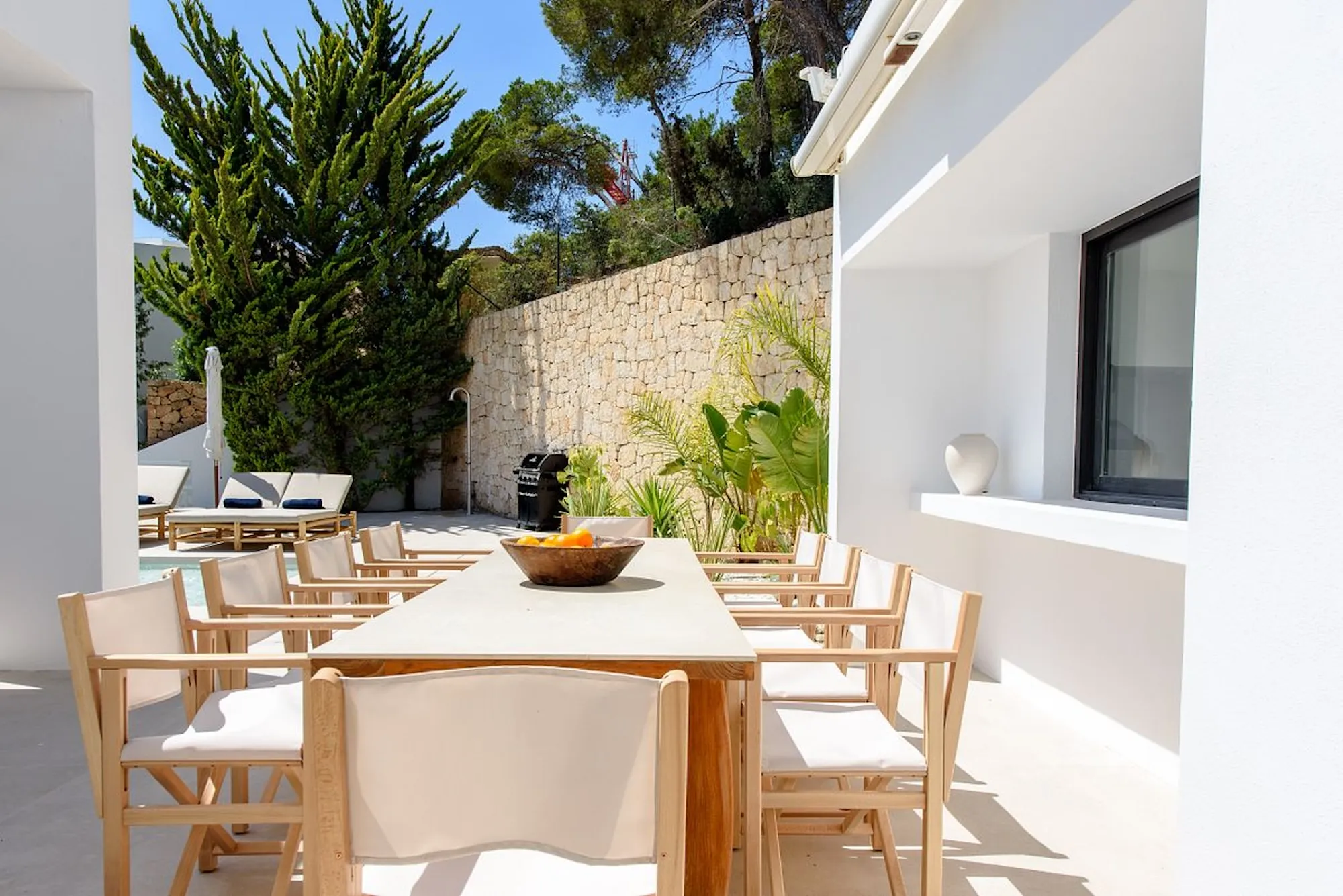 Can Cypress, Roca Llisa